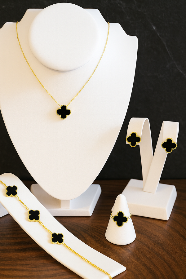 Elegant Black Clover Jewelry Set