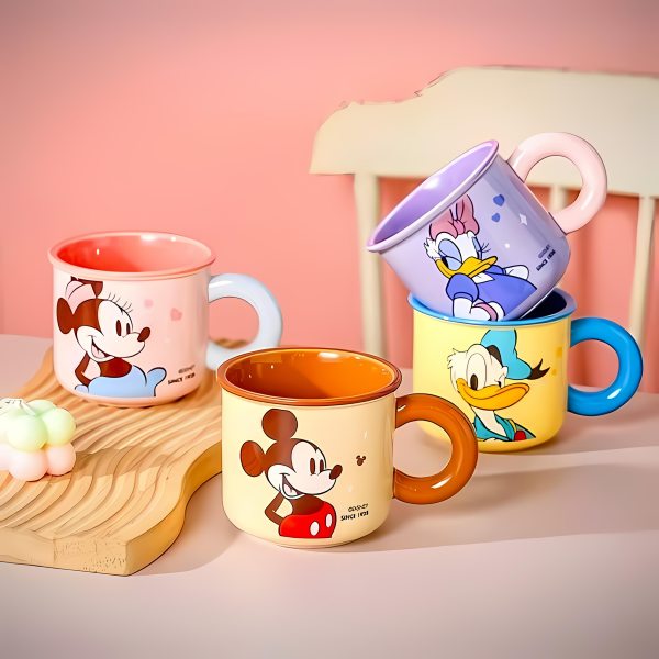 DISNEY MICKEY & FRIENDS CERAMIC TEA CUP - 410ML