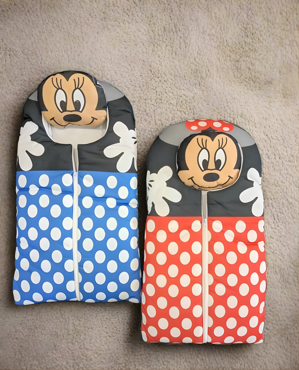 DISNEY SOFT & COZY BABY CARRY NEST MINNIE & MICKEY