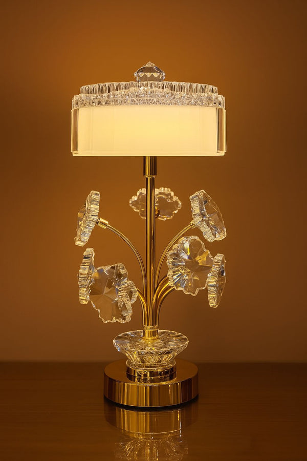 Crystal Bloom Luxe Table Lamp – Gold Stem & Floral Cut Glass