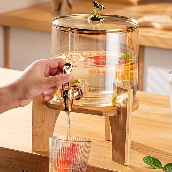 BEVERAGES DISPENSER WITH WOODEN BASE