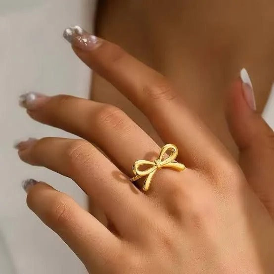 Gold Bow Ring
