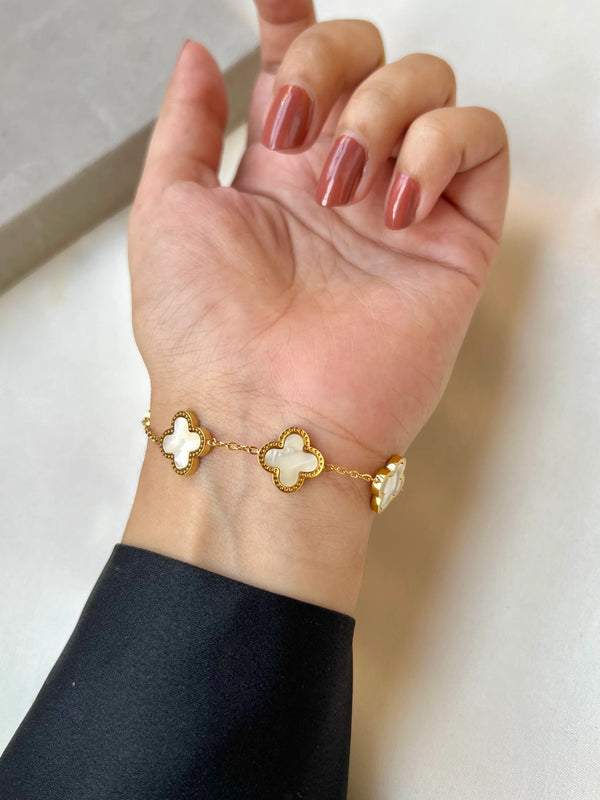 White 5 clover bracelet gold plated