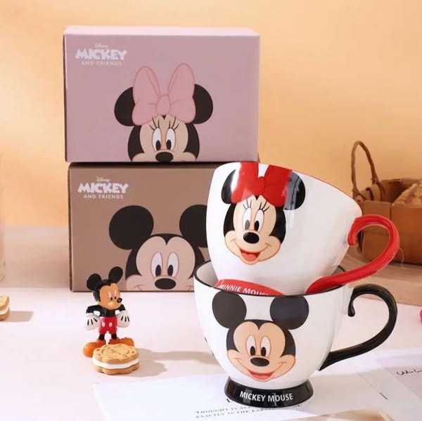 DISNEY MICKEY & FRIENDS CERAMIC CUP - MICKEY MOUSE