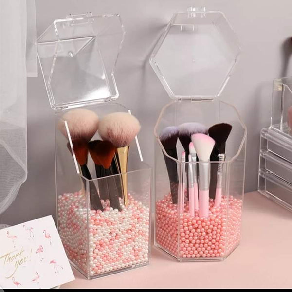 Transparent brush holder with pearls